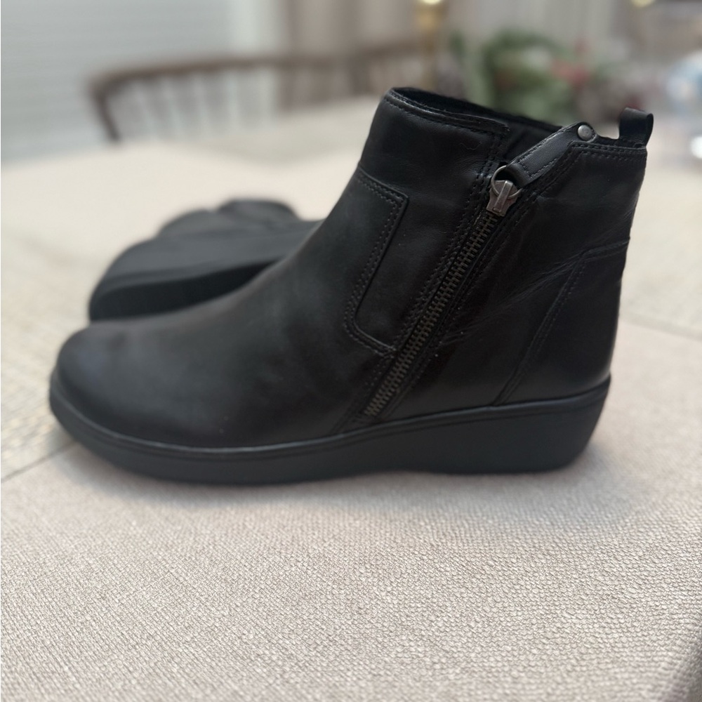 Easy Spirit booties.